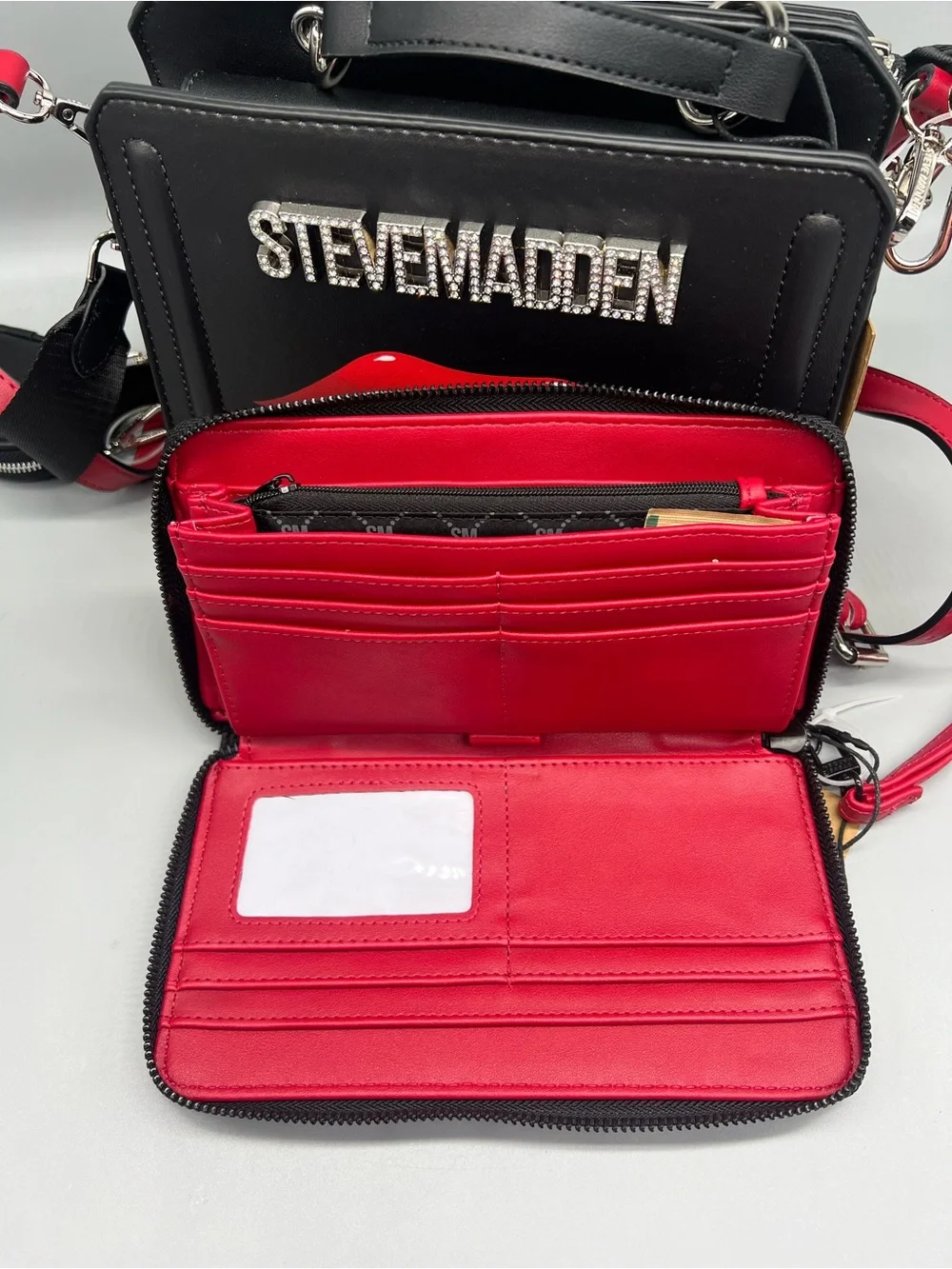 Steve Madden matching purse and wallet set